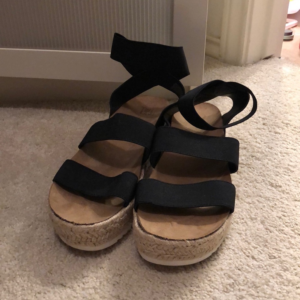 Women’s Sandals